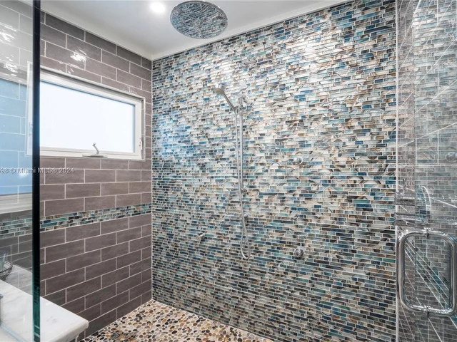 2841 NE 14th Ave, Wilton Manors FL 33334