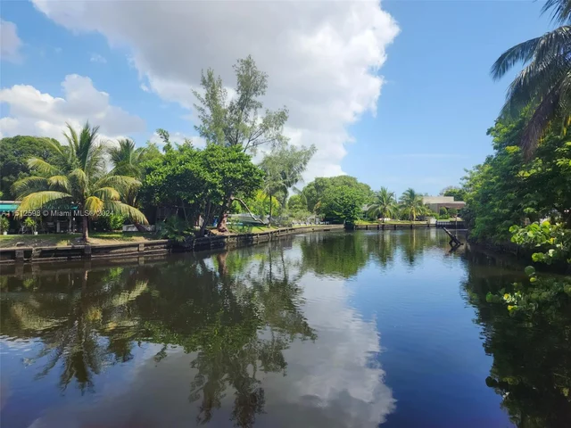 2841 NE 14th Ave, Wilton Manors FL 33334