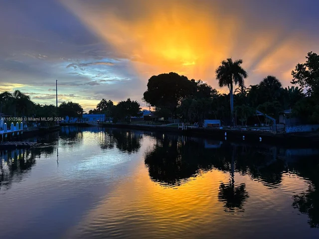 2841 NE 14th Ave, Wilton Manors FL 33334