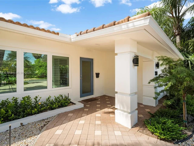 2841 NE 14th Ave, Wilton Manors FL 33334