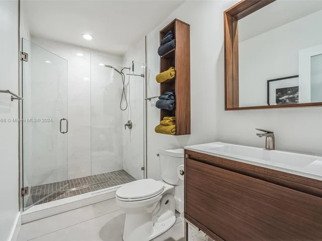 2841 NE 14th Ave, Wilton Manors FL 33334