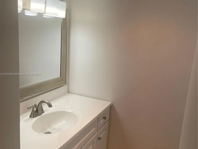 443 NE 195th St # 441, Miami FL 33179