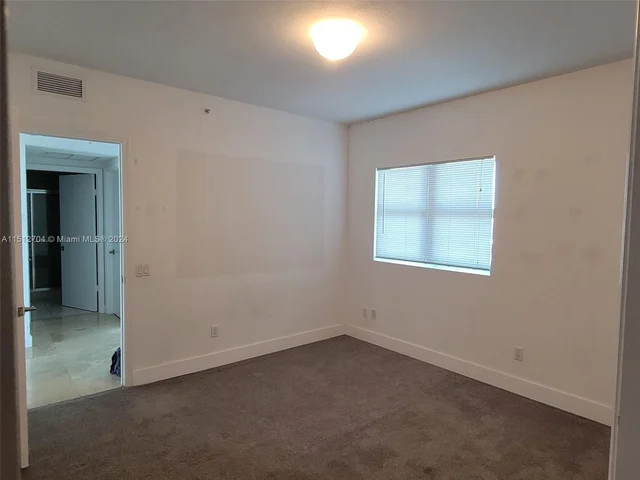 14951 Royal Oaks Ln # 2502, North Miami FL 33181