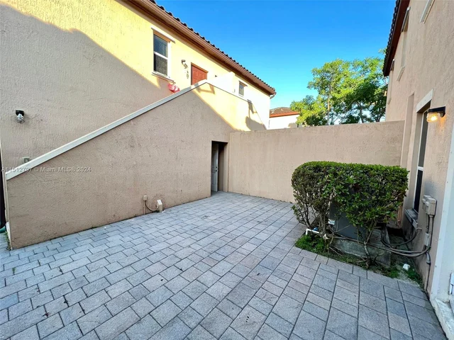 9341 SW 171st Ave # 9341, Miami FL 33196