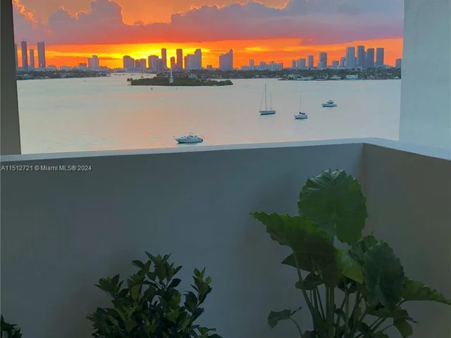 1200 West Ave # 824, Miami Beach FL 33139