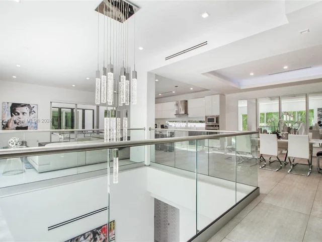 1500 SW 4th Ave, Miami FL 33129