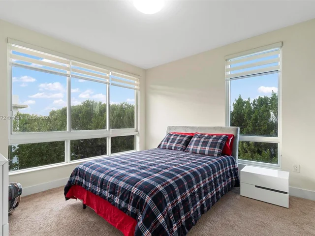 6671 NW 105th Ave, Doral FL 33178