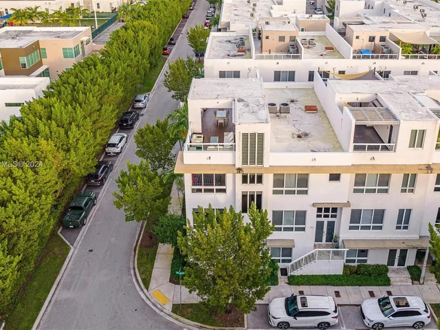 6671 NW 105th Ave, Doral FL 33178