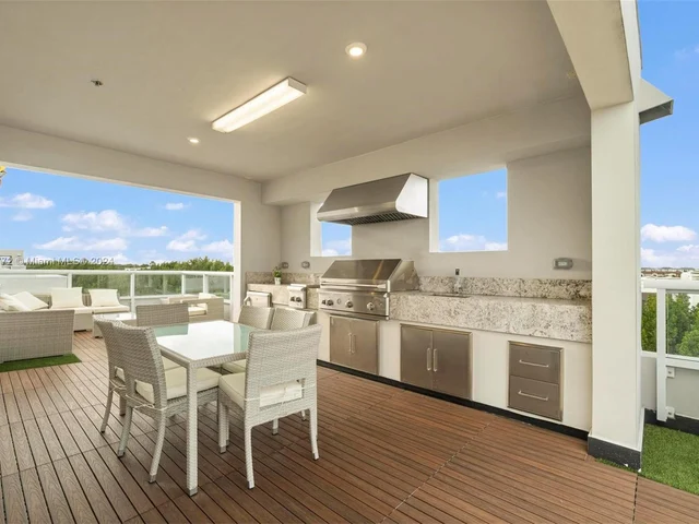 6671 NW 105th Ave, Doral FL 33178