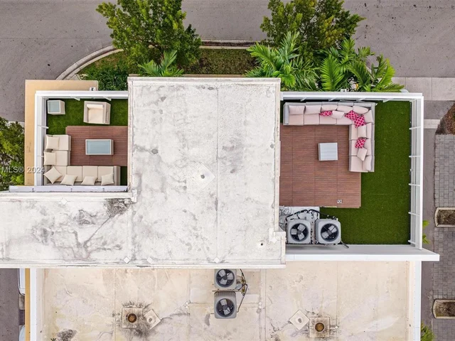 6671 NW 105th Ave, Doral FL 33178