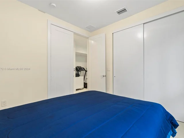 6671 NW 105th Ave, Doral FL 33178