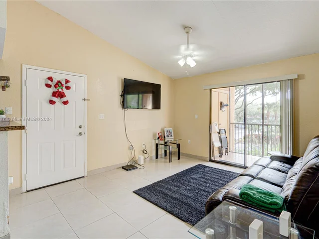 10581 SW 155th Ct # 1222, Miami FL 33196
