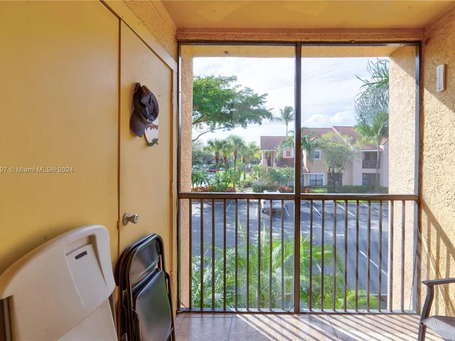 10581 SW 155th Ct # 1222, Miami FL 33196