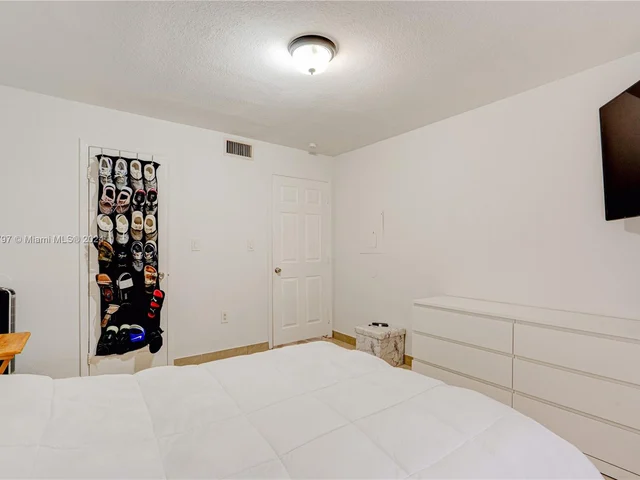 10581 SW 155th Ct # 1222, Miami FL 33196