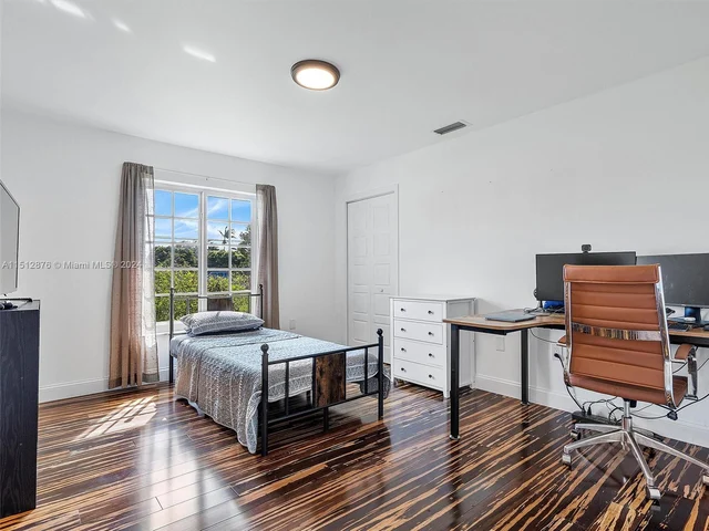 19101 SW 248th St, Homestead FL 33031