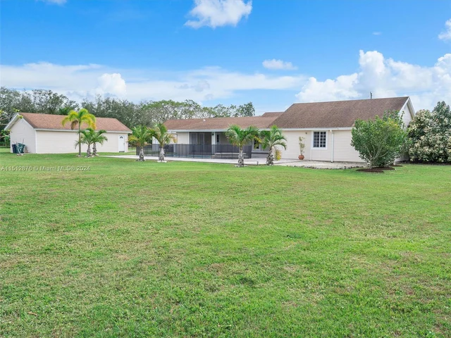 19101 SW 248th St, Homestead FL 33031