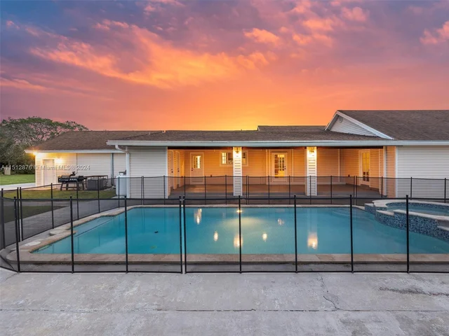 19101 SW 248th St, Homestead FL 33031