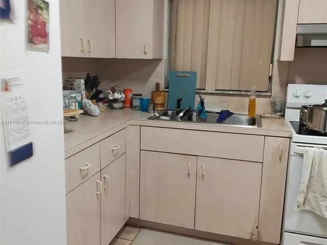 1173 NW 29th St, Miami FL 33127