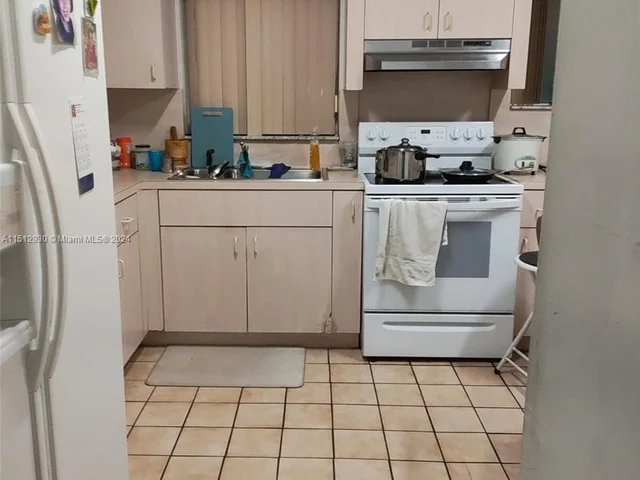 1173 NW 29th St, Miami FL 33127