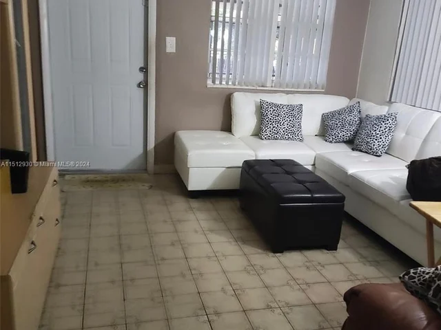 1173 NW 29th St, Miami FL 33127