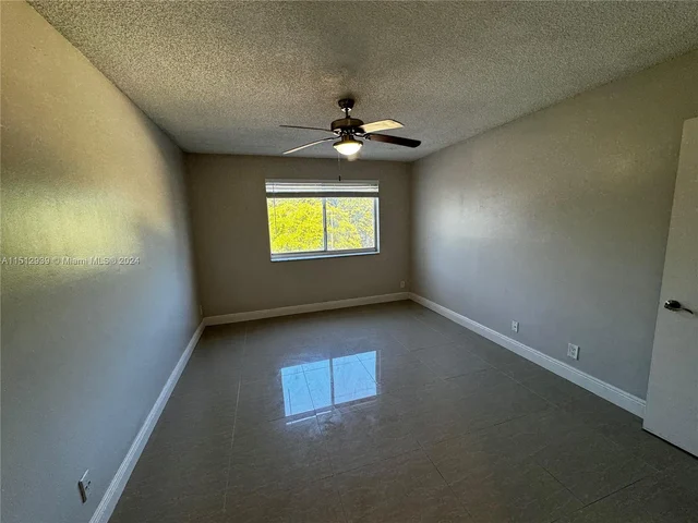 5760 Rock Island Rd # 332, Tamarac FL 33319