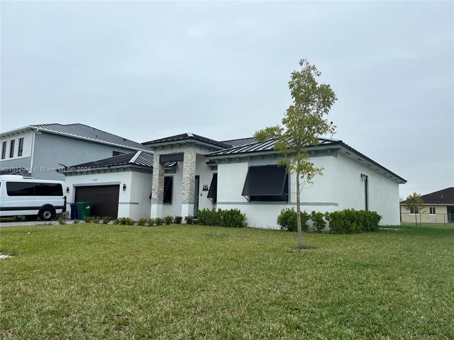 13173 SW 221st St Rd, Miami FL 33170