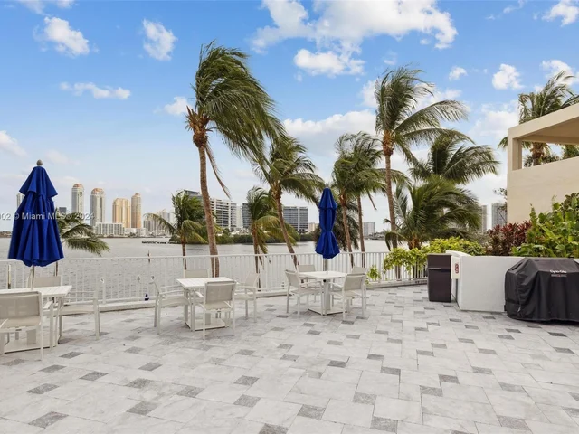 3370 Hidden Bay Dr # 1702, Aventura FL 33180