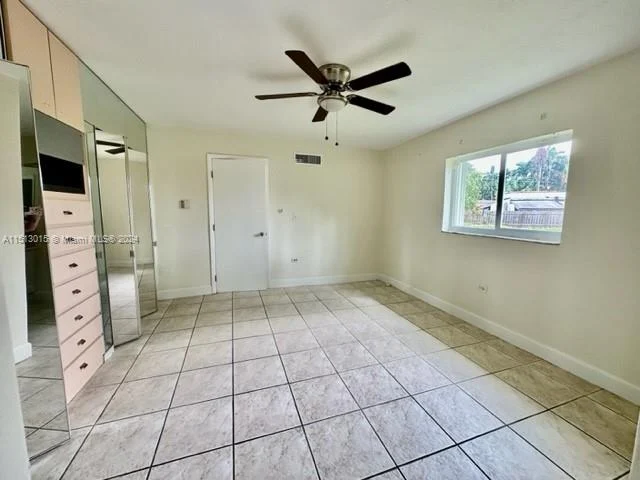 2911 SW 97th Ave, Miami FL 33165