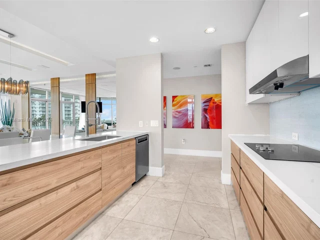 6101 Aqua Ave # 501, Miami Beach FL 33141