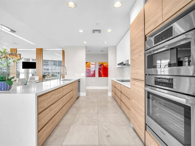 6101 Aqua Ave # 501, Miami Beach FL 33141