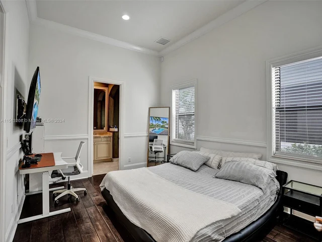 17545 Middlebrook Way, Boca Raton FL 33496