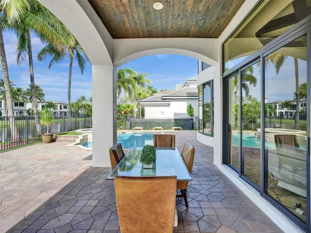 17545 Middlebrook Way, Boca Raton FL 33496