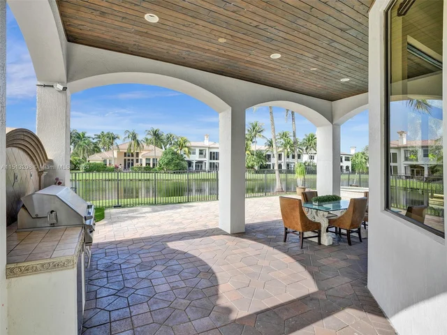 17545 Middlebrook Way, Boca Raton FL 33496