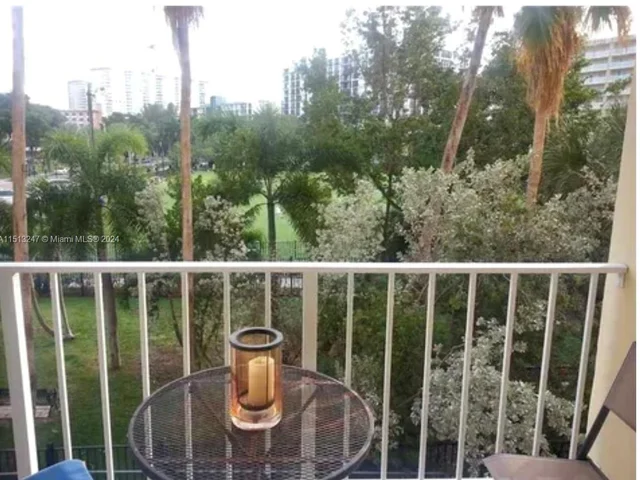 200 E 178th Dr # 309, Sunny Isles Beach FL 33160