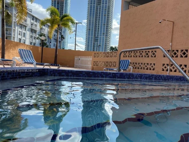 200 E 178th Dr # 309, Sunny Isles Beach FL 33160