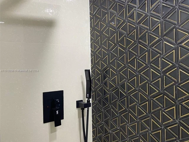 6301 N Falls Cir Dr # 00, Lauderhill FL 33319