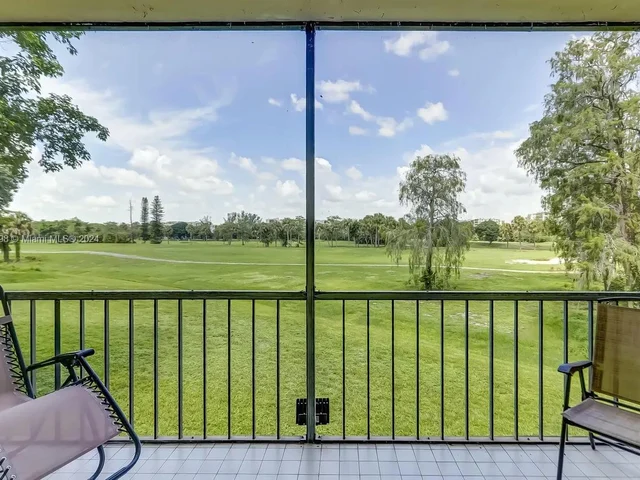 6301 N Falls Cir Dr # 00, Lauderhill FL 33319