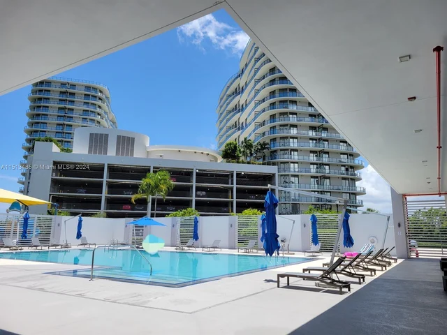 15051 Royal Oaks Ln # 1404, North Miami FL 33181