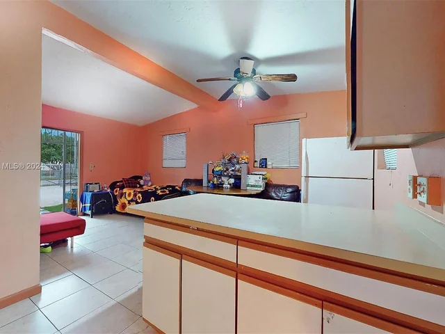 421 SW 8th Ave, Homestead FL 33030