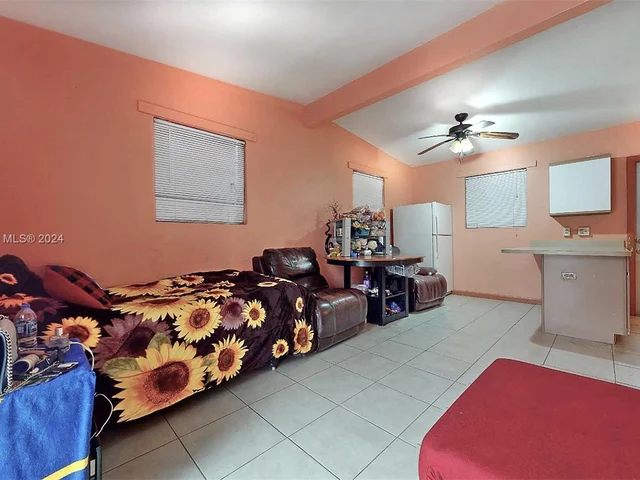 421 SW 8th Ave, Homestead FL 33030
