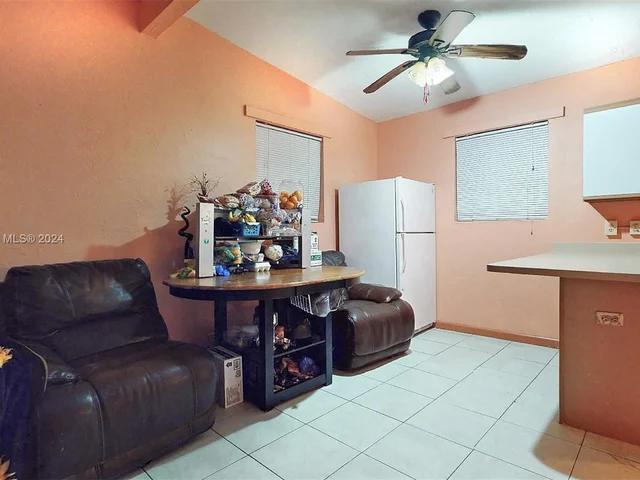 421 SW 8th Ave, Homestead FL 33030