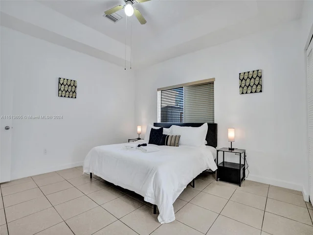 12031 NW 5th Ave # 1, Miami FL 33168