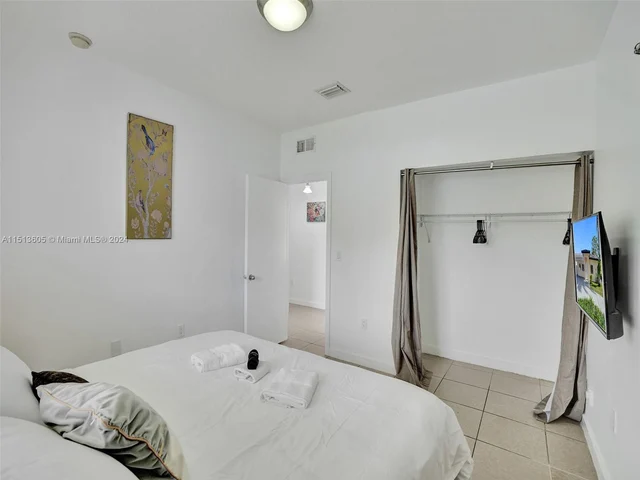 12031 NW 5th Ave # 1, Miami FL 33168