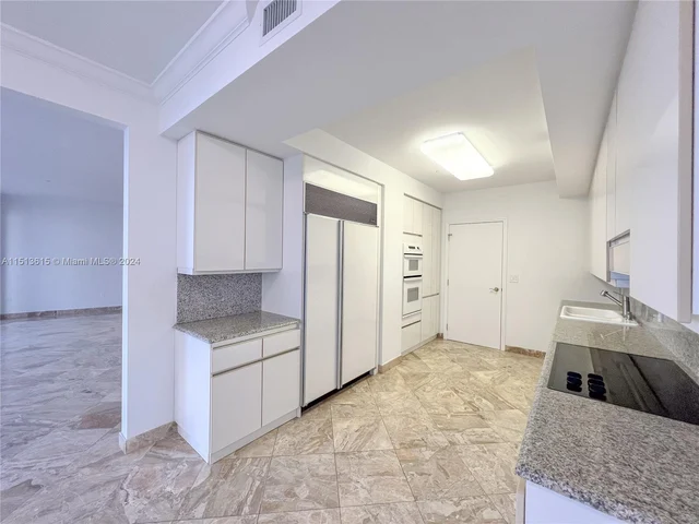 9601 Collins Ave # 1702, Bal Harbour FL 33154