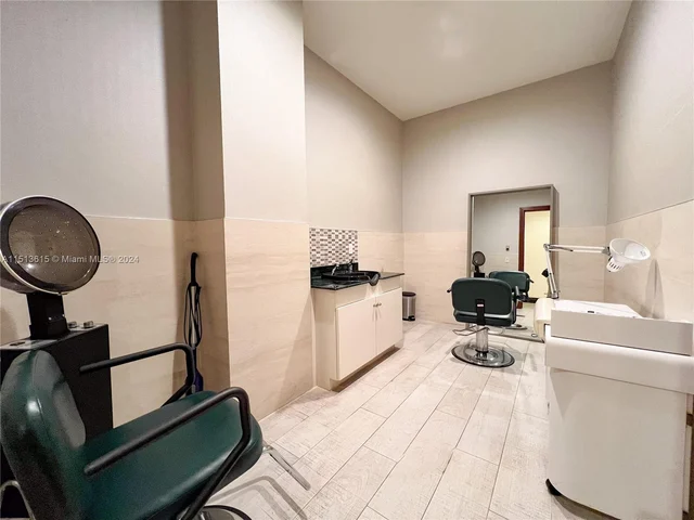 9601 Collins Ave # 1702, Bal Harbour FL 33154