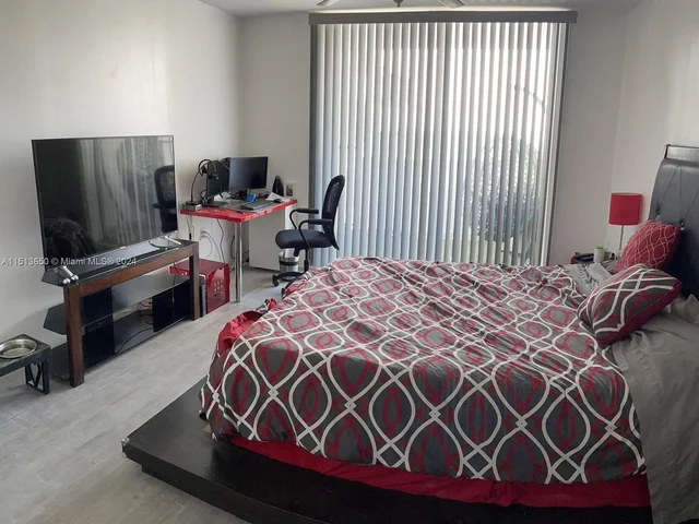 2750 NE 183rd St # 2407, Aventura FL 33160