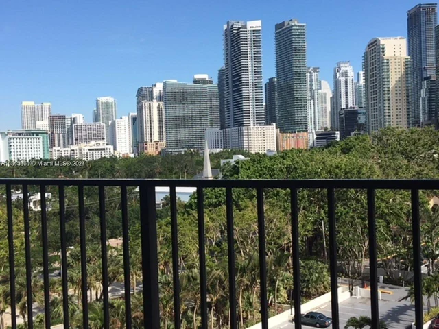 1901 Brickell Ave # B911, Miami FL 33129