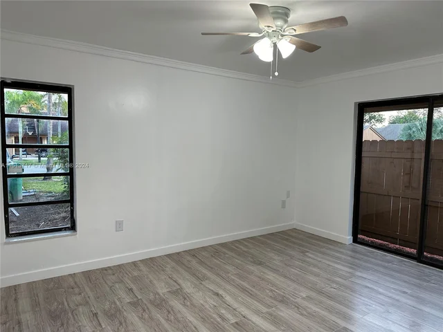 19905 NE 10th Place Way, Miami FL 33179