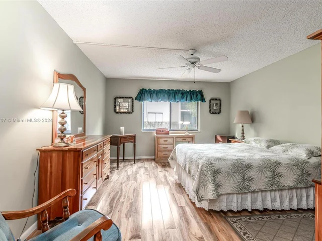 304 Racquet Club Rd # 101, Weston FL 33326