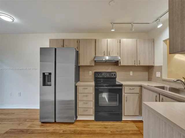 1527 Gabriel St # 1527, Hollywood FL 33020